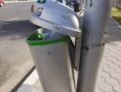 قارئ يطالب باستبدال سلات المهملات البلاستيك بمصر الجديدة بمعدنية للحد من سرقتها