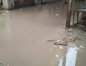 شكوى من غرق شارع بقرية جماجمون بكفر الشيخ بمياه الصرف الصحى