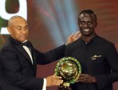 موندو: ساديو مانى يفوز بأول كرة ذهبية أفريقية على حساب صلاح ومحرز