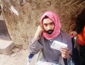 سيبها علينا.. شاب مصاب بقطع فى الحبل الشوكى بسوهاج يناشد بعلاجه ومعاش شهرى