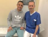 طبيب الأهلي يطمئن على برنامج تأهيل سعد سمير فى ألمانيا