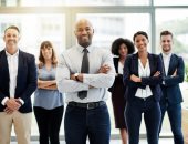 4 أبراج تتمتع بشخصية قيادية ويناسبها "كرسى المدير".. الحمل والسرطان أبرزهما 