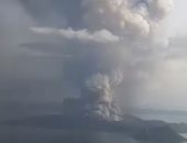 بركان فى الفلبين يصل ارتفاعه 100 متر بالهواء.. ورفع حالة التأهب