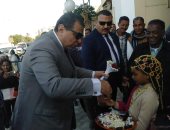 صور.. وزير القوى العاملة يفتتح معرض للمشغولات اليدوية المصرية السودانية