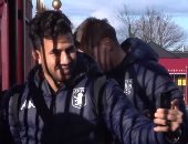 شاهد سيلفي بين تريزيجيه وجماهير أستون فيلا قبل موقعة مان سيتي 