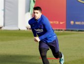 رسمياً.. لويس سواريز يغيب عن برشلونة حتى نهاية الموسم 