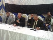 مدير تعليم الإسماعيلية فى اجتماع رؤساء اللجان: مستعدون لامتحانات الإعدادية