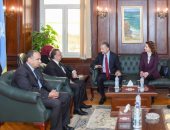 محافظ الإسكندرية يستقبل السفير  الأمريكى لبحث سبل التعاون المشترك