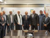 البنك الأهلى يوقع بروتوكول تعاون لتنفيذ مشروع القرى المنتجة بالوادى الجديد
