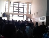 فيديو وصور.. وصول المتهمين بقتل شهيد الشهامة للمحكمة لنظر أولى جلسات الاستئناف