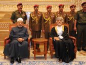 سلطان عمان يستقبل شيخ الأزهر للتعزية فى وفاة السلطان قابوس