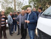 محافظ الجيزة يوجه بالتعاقد مع شركات للجمع السكنى بالبدرشين وأبو النمرس