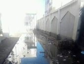 شكوى من محاصرة مياه الصرف الصحى لسكان قرية المندورة فى كفر الشيخ