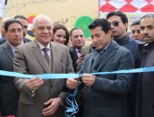 صور.. وزير الرياضة ومحافظ الجيزة يفتتحان 4 مراكز شباب بعد تطويرها