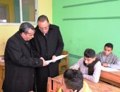 صور.. محافظ الشرقية : امتحانات الإعدادية تسير فى هدوء ولا يوجد شكاوي