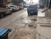 "سيبها علينا".. كسر بماسورة مياه في شارع 18 بجسر السويس منذ 3 أيام
