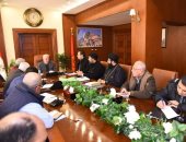 محافظ بورسعيد يتابع أعمال اللجنة المكلفة بإدراج المحافظة ضمن مسار العائلة المقدسة.. صور