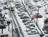 التلوج تجتاح إيران وتعطل الحياة بها