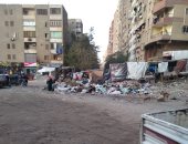"سيبها علينا" ..تراكم القمامة بآخر شارع مصطفى النحاس بالتبة بمدينة نصر 