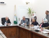 محافظ الجيزة يوجه بشن حملة شاملة على شارع ناصر الثورة بالعمرانية وبحث رصفه