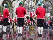 صور.. "صانعو البراميل" احتفال ألمانى غريب كل 7 أعوام   