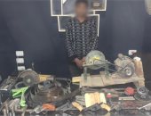 ضبط عامل يدير ورشة لتصنيع الأسلحة النارية بسوهاج