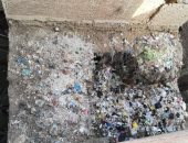 سيبها علينا.. شكوى من انتشار القمامة بمنطقة سعد عبه العجيزى بطنطا