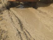 "سيبها علينا".. قارئ يناشد المسئولين رصف طريق قرية الخلافين بكفر الشيخ