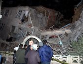 10 مقاطع فيديو تجسد لحظات دمار تركيا في زلزال بقوة 6.8 درجات
