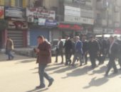 مدير أمن الغربية يتفقد شوارع المحلة والمأمور يوزع سلعا غذائية.. صور