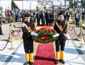 صور.. وضع إكليل الزهور على النصب التذكارى لشهداء الشرطة بالإسكندرية