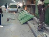 صور.. محافظة الجيزة: تركيب حواجز رؤية بمحور صفط اللبن لحماية المواطنين