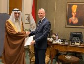 سفير البحرين الجديد لدى مصر يقدم أوراق اعتماده لوزارة الخارجية