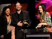 I'll Never Love Again تفوز بجائزة جرامى لأفضل أغنية مكتوبة