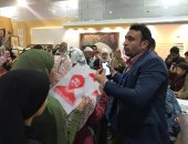 فيديو.. محمد صلاح فى جناح الأزهر الشريف بمعرض القاهرة الدولى للكتاب