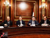 وزير قطاع الأعمال: 2020 سيشهد توقيع اتفافيات إطلاق السيارات الكهربائية بمصر