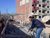 صور.. إيقاف 8 حالات بناء مخالف فى حى شرق بسوهاج