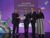 بريطانيا تكرم مجدى يعقوب ورئيس البورصة ونائب محافظ البنك المركزى.. صور