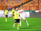 صور.. بيكهام ينقذ مرمى دجلة من هدف مصطفى محمد فى مباراة الزمالك