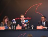 رئيس فودافون يكشف أسباب بيع حصة الشركة بمصر ..فيديو وصور
