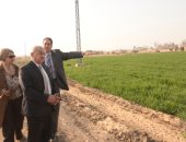 صور.. جامعة أسيوط تنجح فى إعادة استصلاح 120 فدانا بمزرعة الاسترشادية