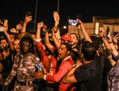 فيديو .. الجمهور لـ" لاعبين " : أفريقيا يا أهلي