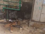 كسر ماسورة مياه أمام كابينة كهرباء.. شكوى "هشام" من النهضة حى السلام