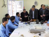 وزير القوى العاملة للشباب: "فى إيدك شنطة عدة وتليفون وكارت بقيت صاحب عمل"