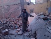 "سيبها علينا".. مأساة أسرة تعيش فى الشارع وتناشد محافظ سوهاج بتوفير سكن..صور