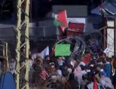 متظاهرون يرشقون سفارة أمريكا فى بيروت بالحجارة رفضا لخطة ترامب للسلام