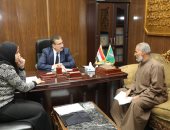 محافظ المنوفية: إتخاذ الإجراءات الحاسمة حيال التعديات على أرض أملاك الدولة وغلق طريق عام