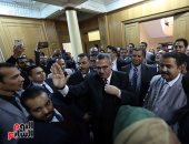 19 مرشحا على منصب نقيب المحامين بعد غلق باب الترشح للانتخابات.. مرتضى منصور مرشح اللحظات الأخيرة.. وآخر يقدم أوراقه بـ"العباءة".. سامح عاشور ورجائى عطية أبرز المرشحين.. والنقابة تبدأ التنازلات والطعون الثلاثاء