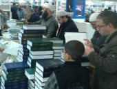 الداعية مصطفى حسنى يحتفى بحصيلة زيارته لمعرض الكتاب عبر تويتر