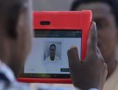 كينيا توقف برنامجًا لجمع صور وبصمات اصابع مواطنيها خوفا من التمييز